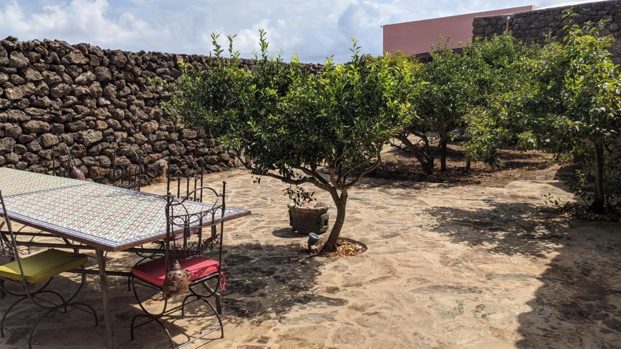 Horizon Pantelleria Bed and Breakfast Campobello Exteriör bild