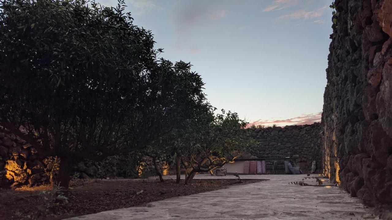Horizon Pantelleria Bed and Breakfast Campobello Exteriör bild